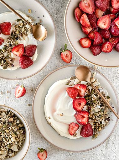 Strawberry and almond breakfast bowl, ready to serve