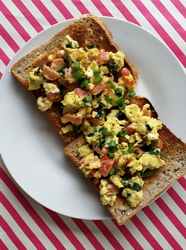 Veggie feta scramble on toast